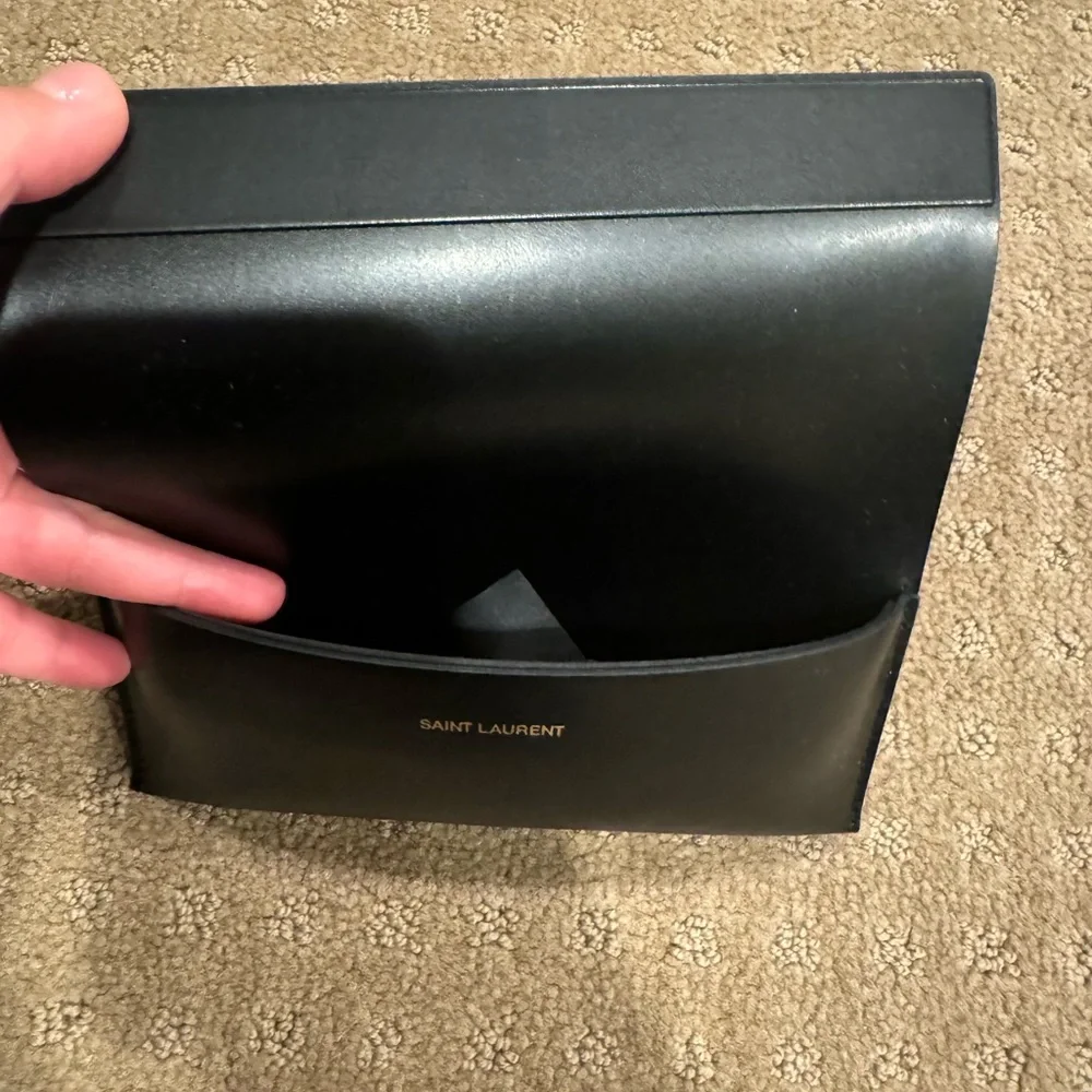 Brand new sunglasses - Picture 6 of 9